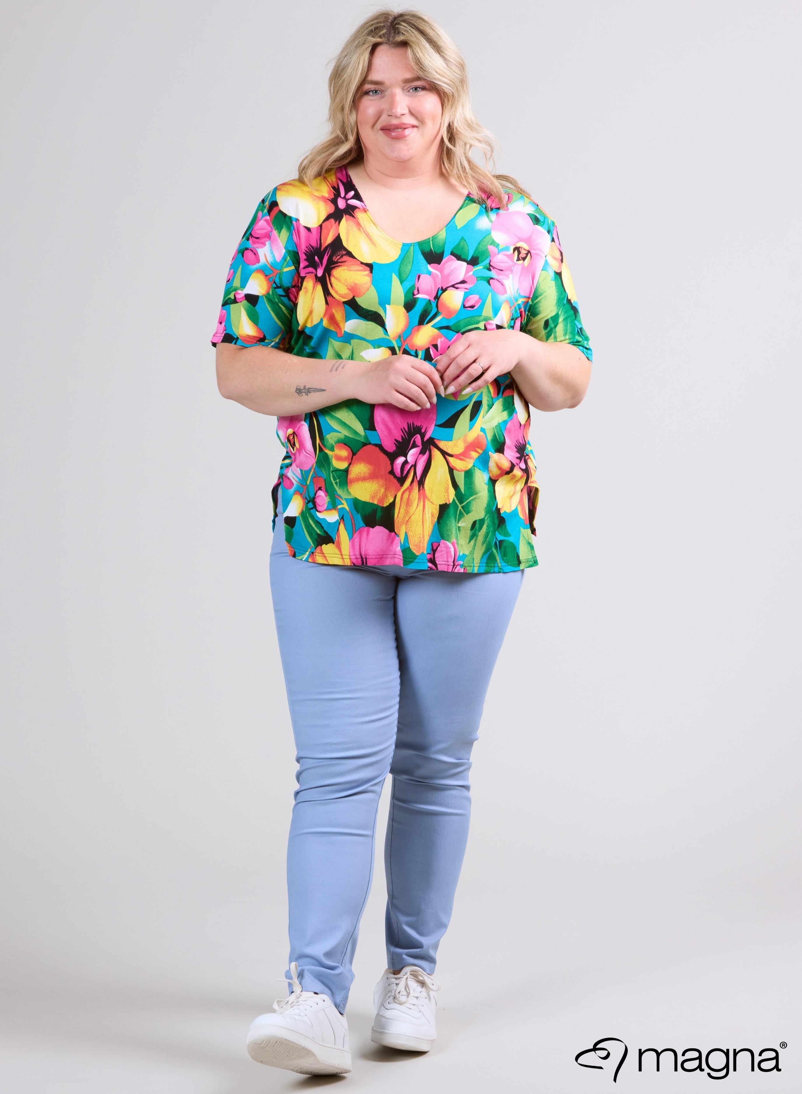 Magna Basic T-shirt Viscose Flower Pink &amp; Green