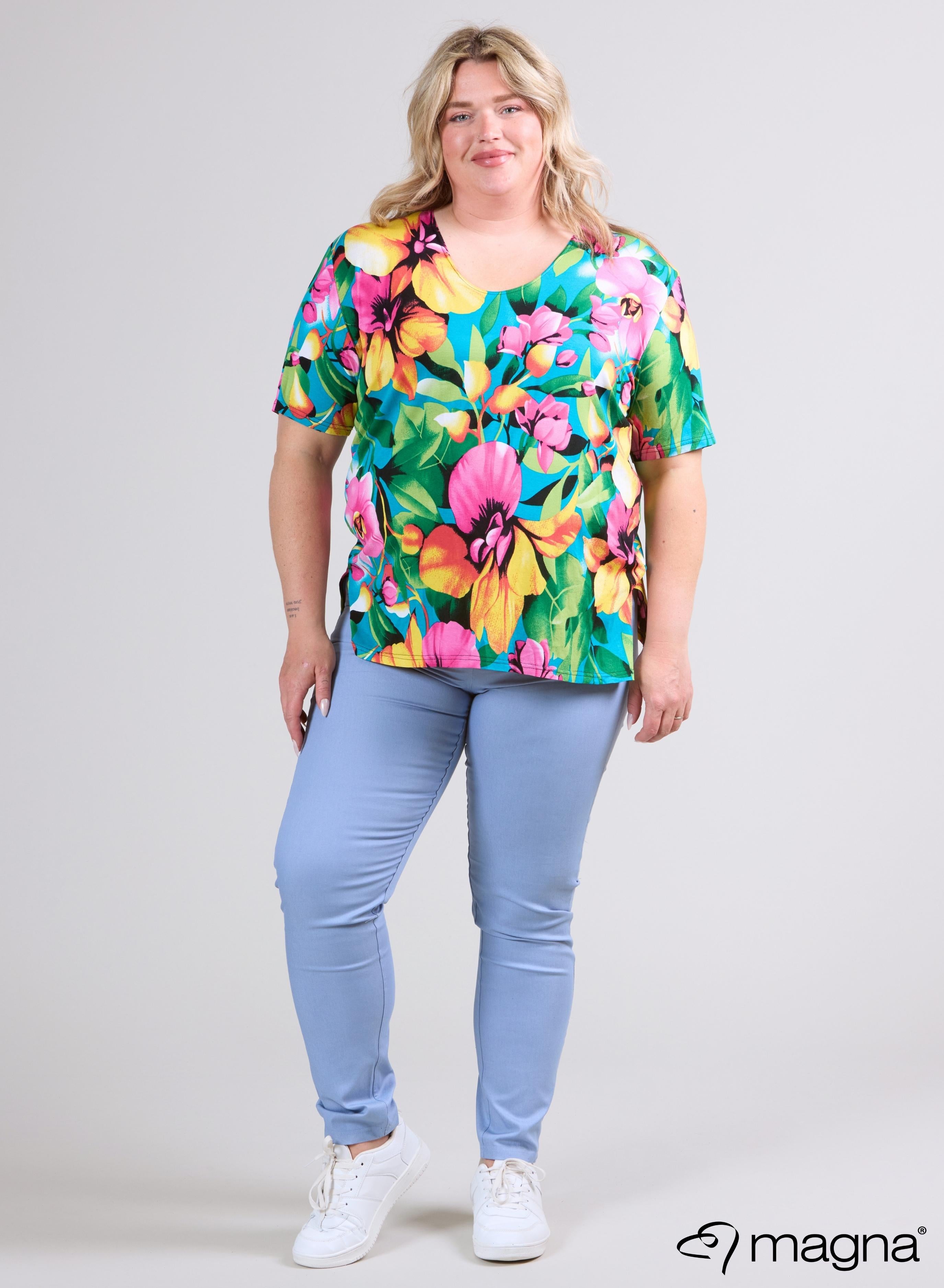 Magna Basic T-shirt Viscose Flower Pink &amp; Green