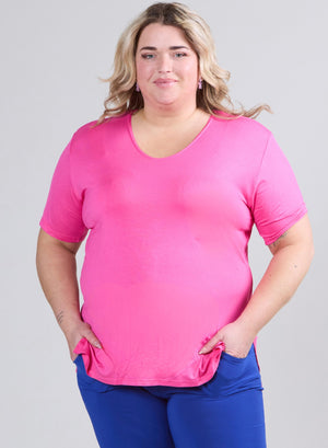 B-0004 - Basic T-shirt van viscose in fuchsia