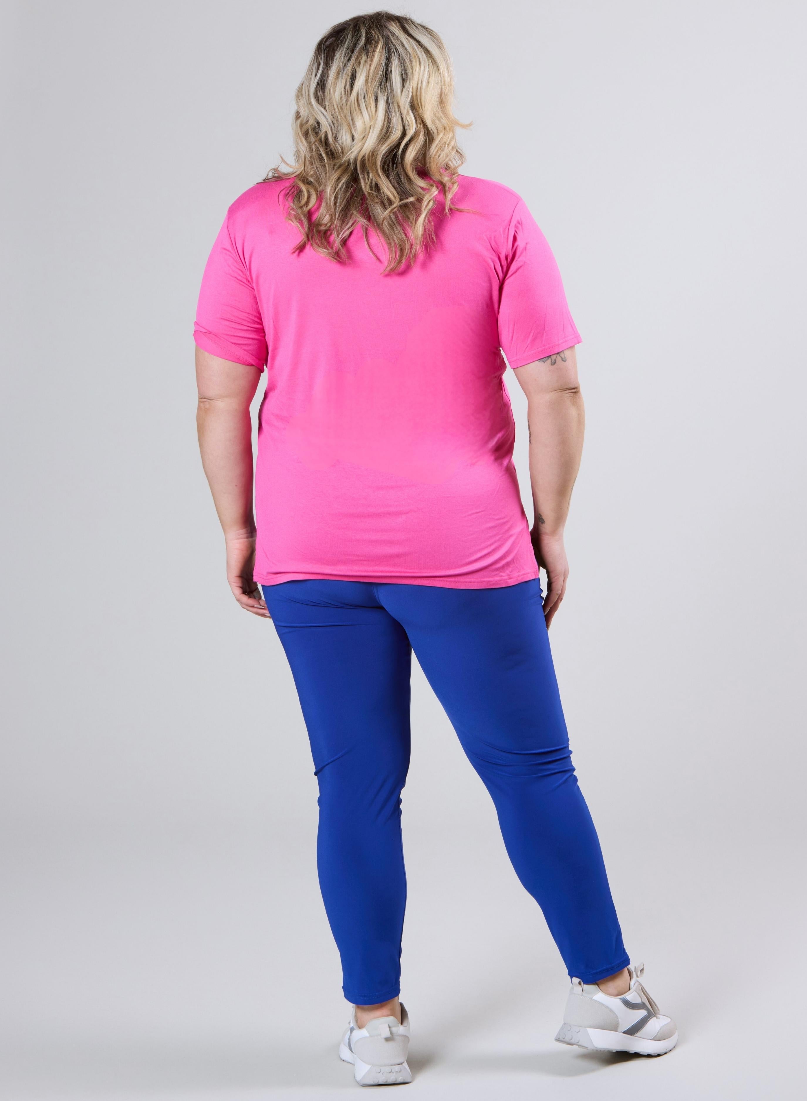 B-0004 - Basic T-shirt van viscose in fuchsia