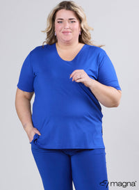 B-0004 - Basic T-shirt van viscose, koningsblauw