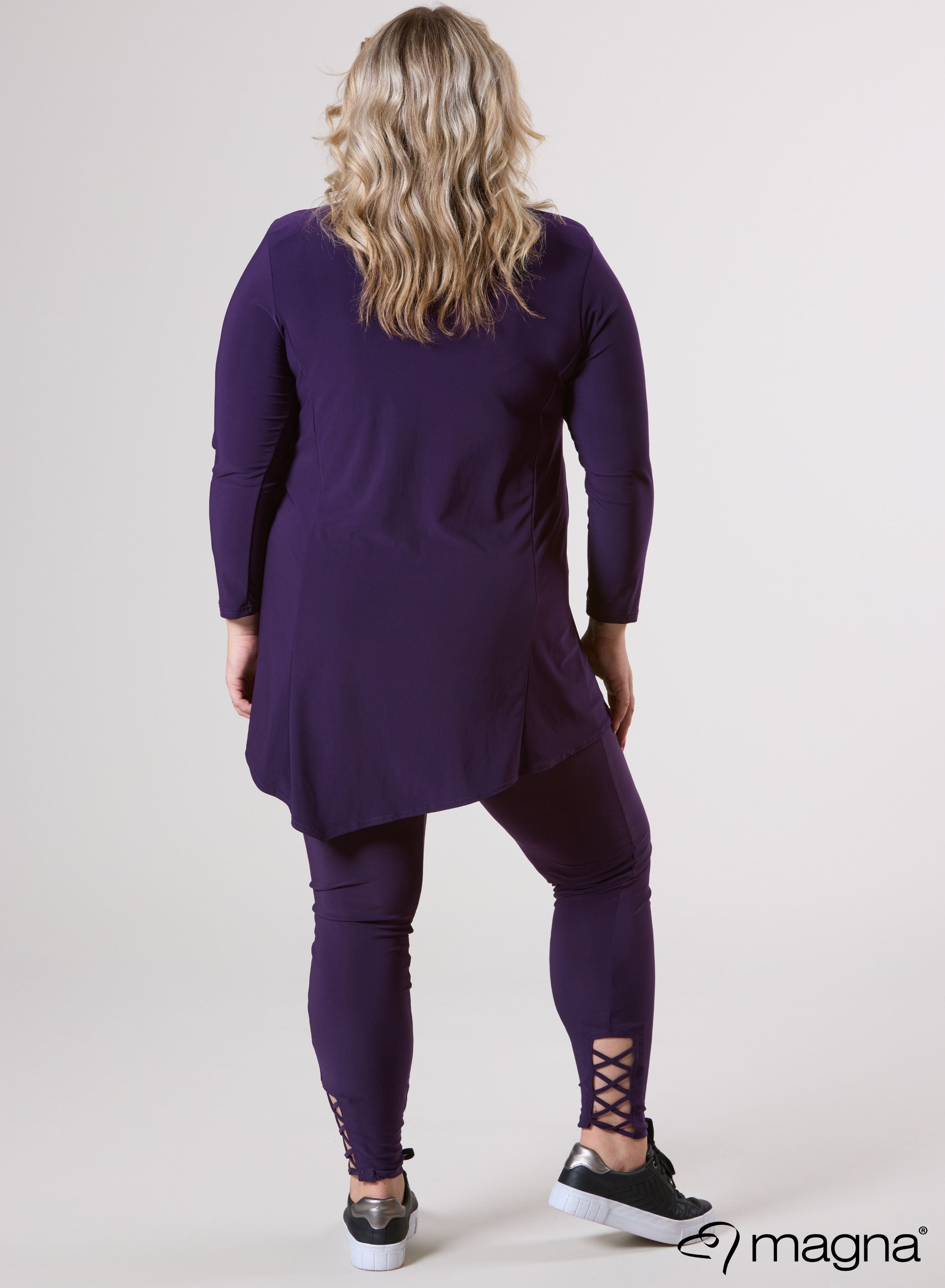 Magna Long Triangle Shirt / Tunic Dark Purple