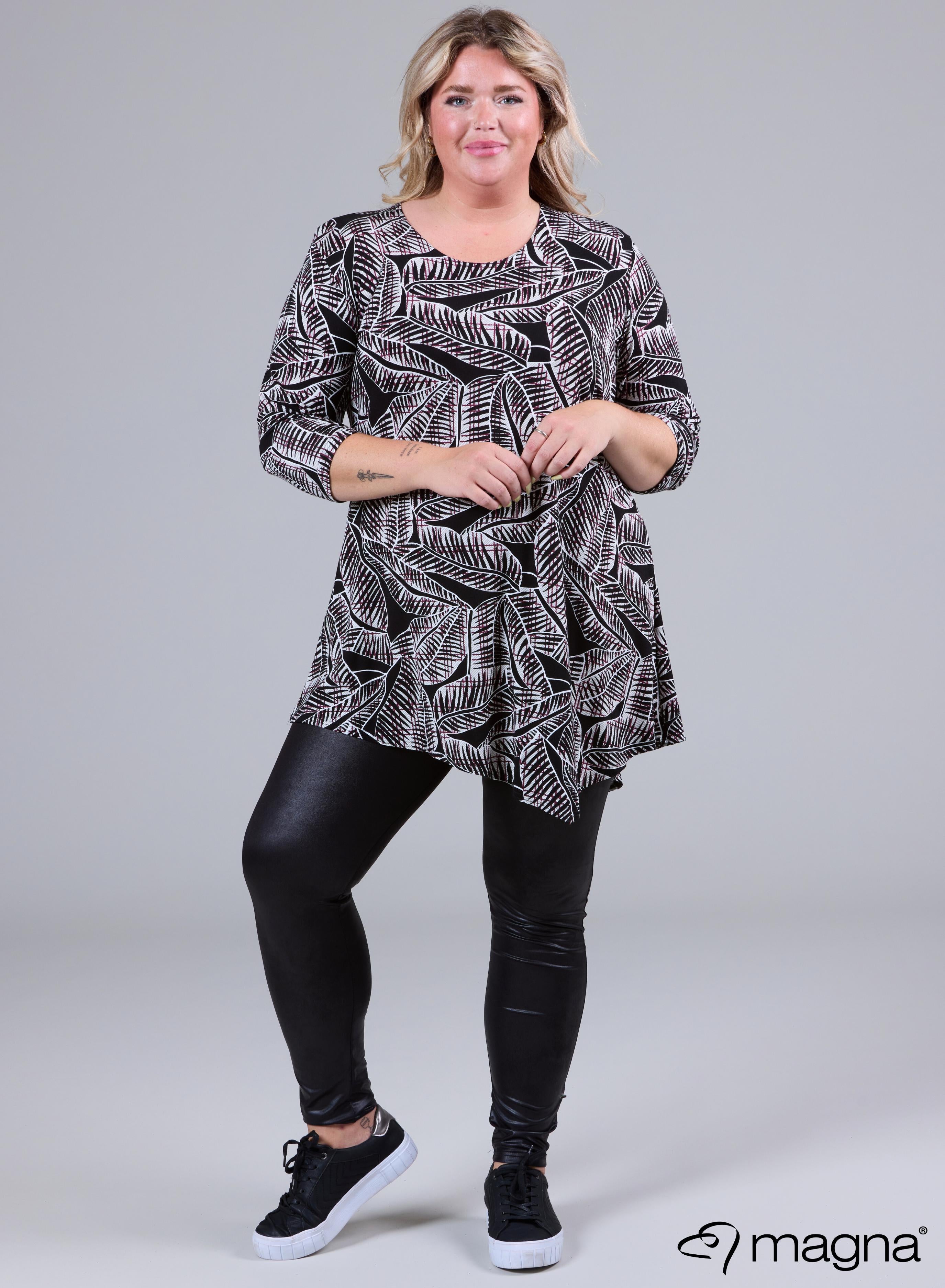 Magna Long Triangle Shirt / TunicWine Red Leaf Print