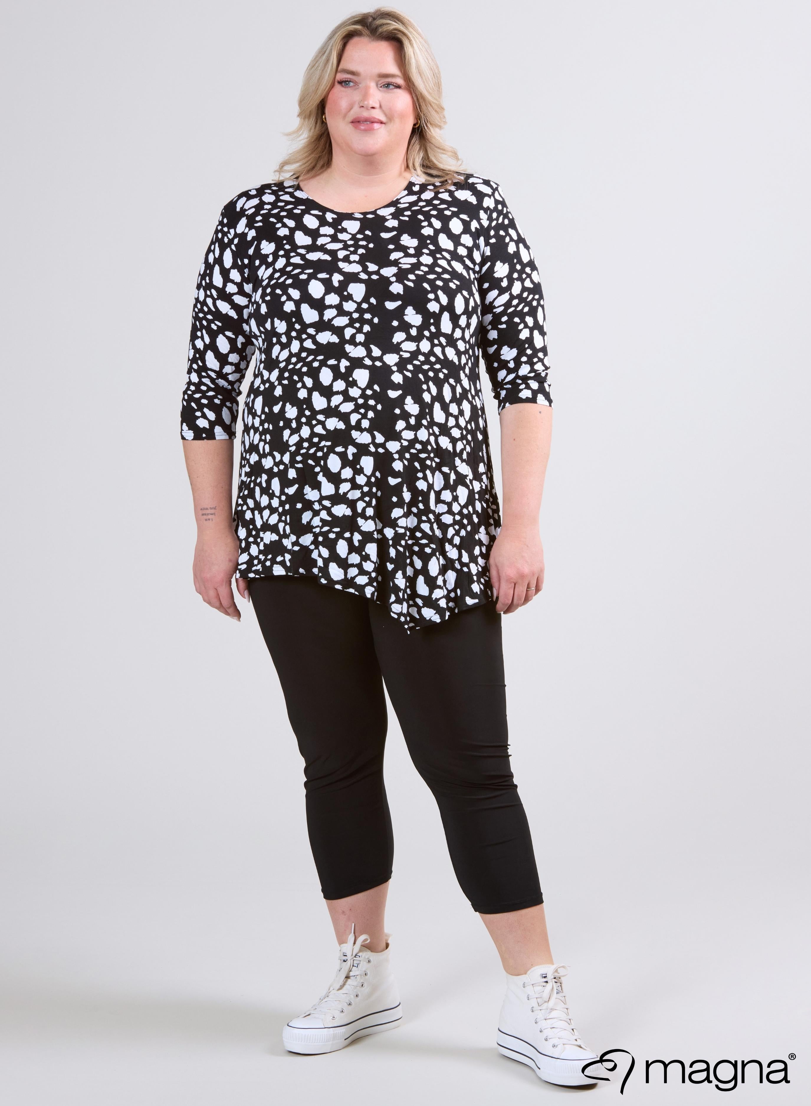 Magna Long Triangle Shirt / Tunic Animal Blocks B/W