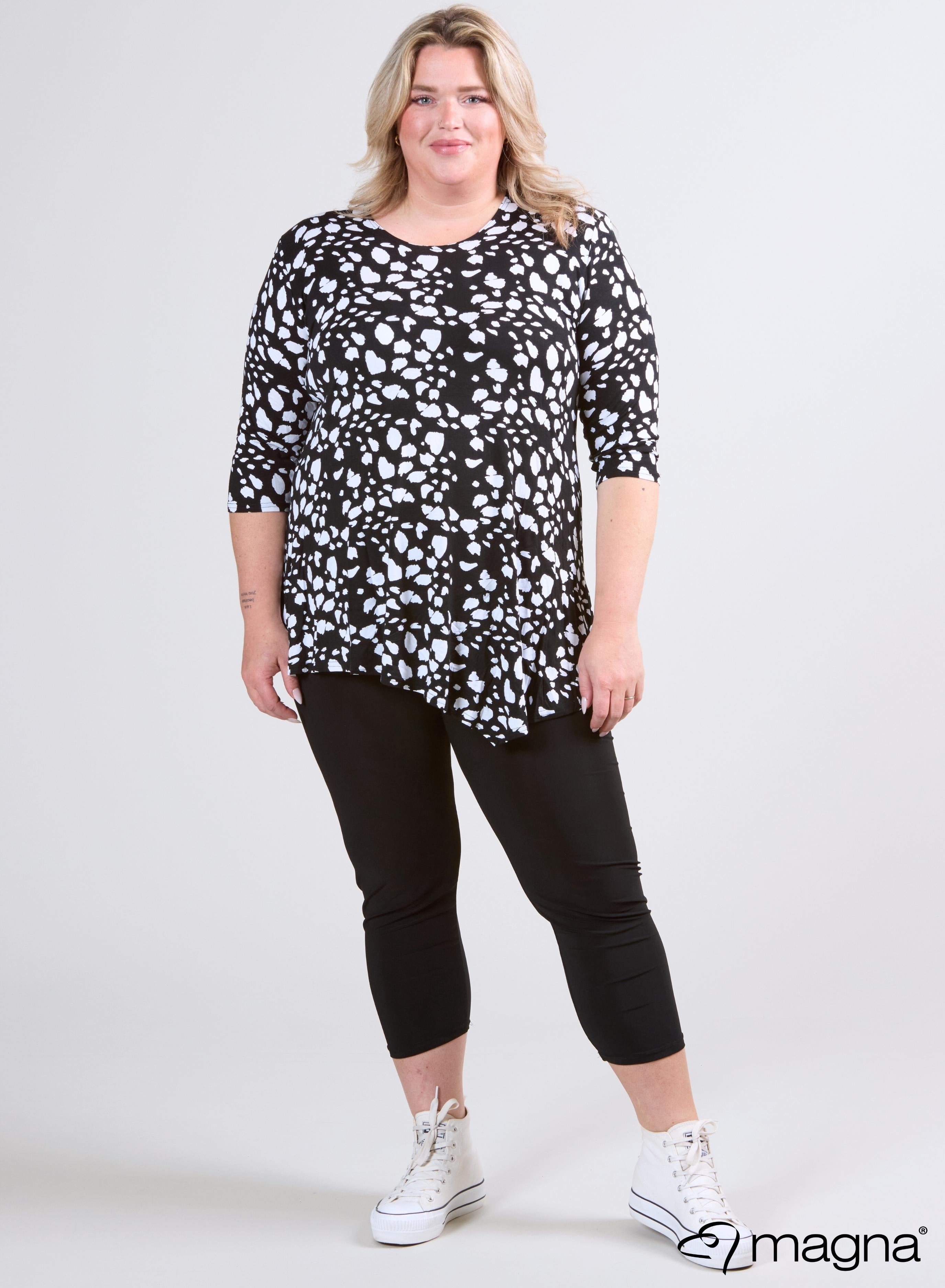 Magna Long Triangle Shirt / Tunic Animal Blocks B/W