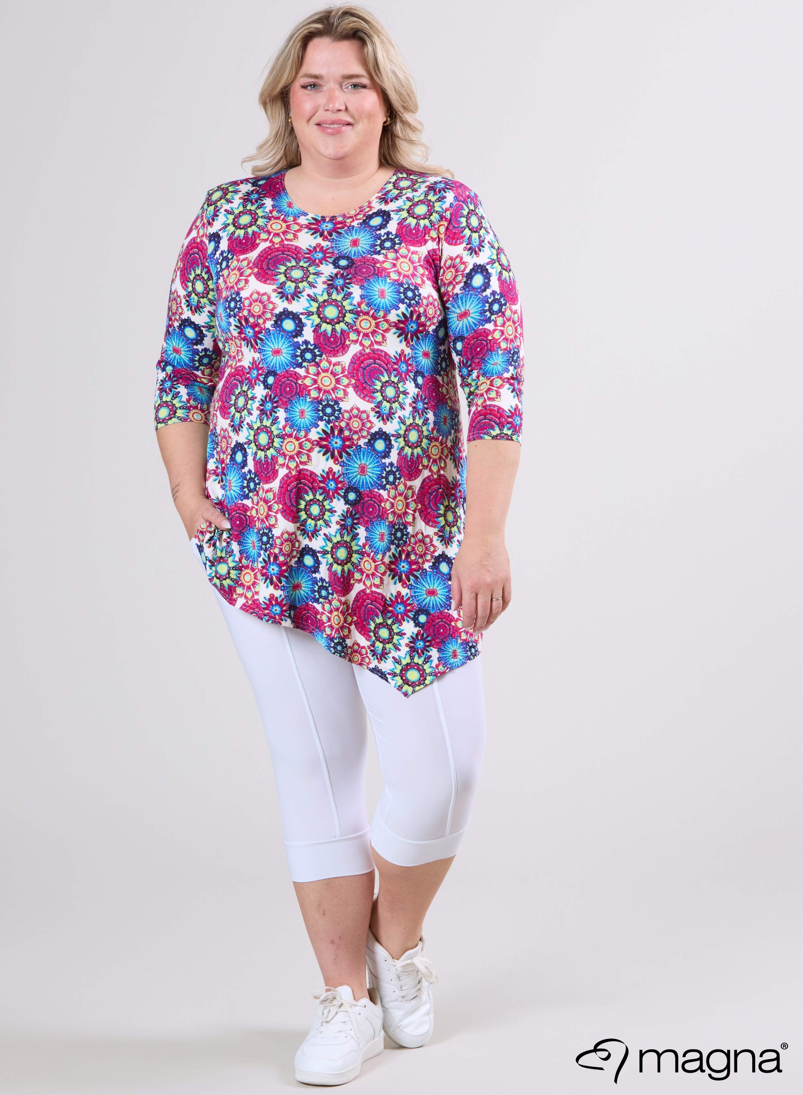 Magna Long Triangle Shirt / Tunic Pink Mandala