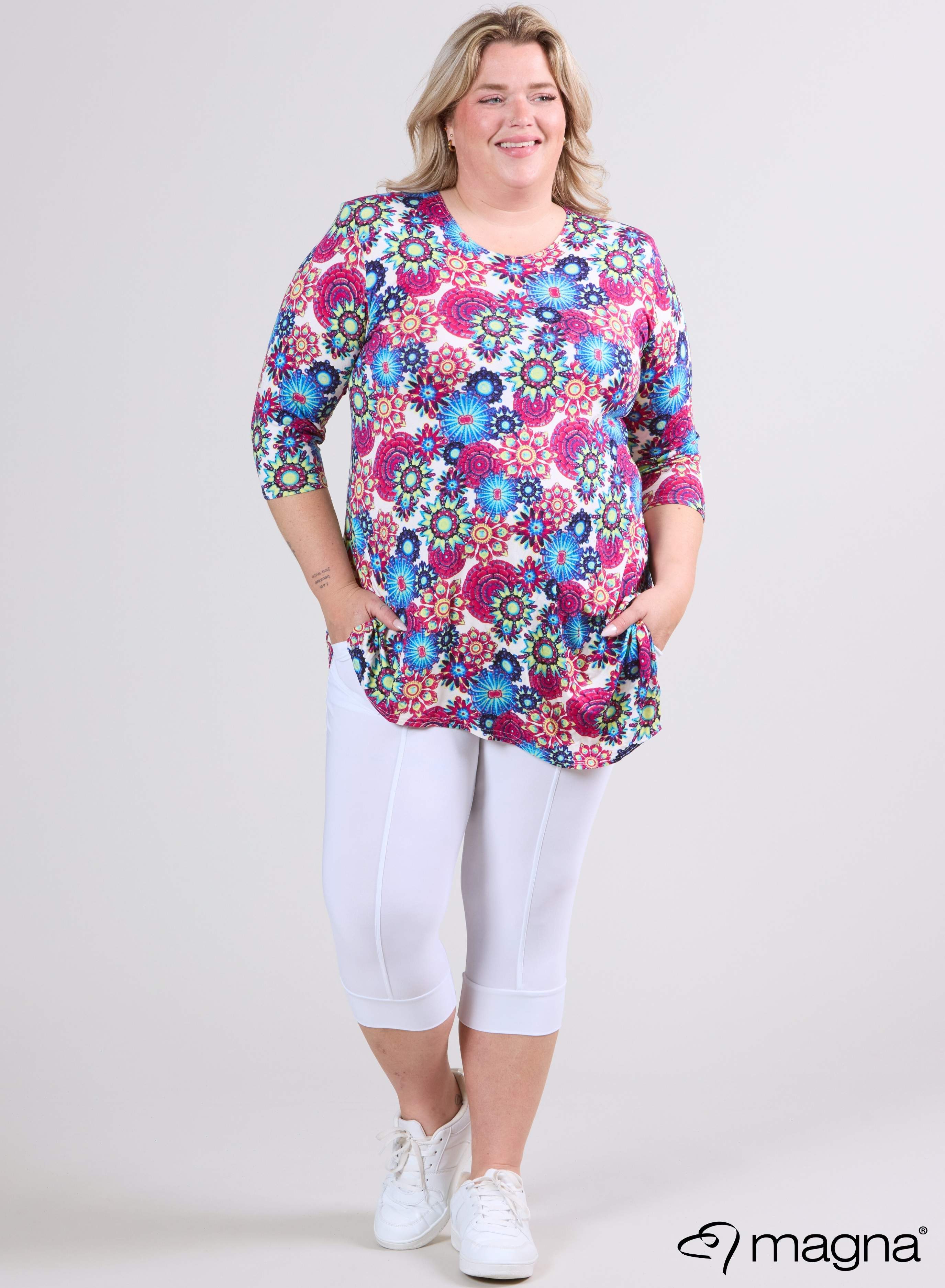 Magna Long Triangle Shirt / Tunic Pink Mandala