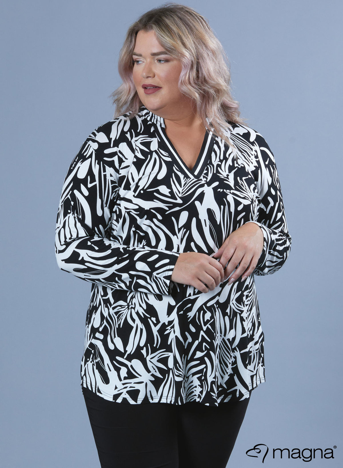 Magna V-tape Relaxed Shirt Zwart-witte strepen