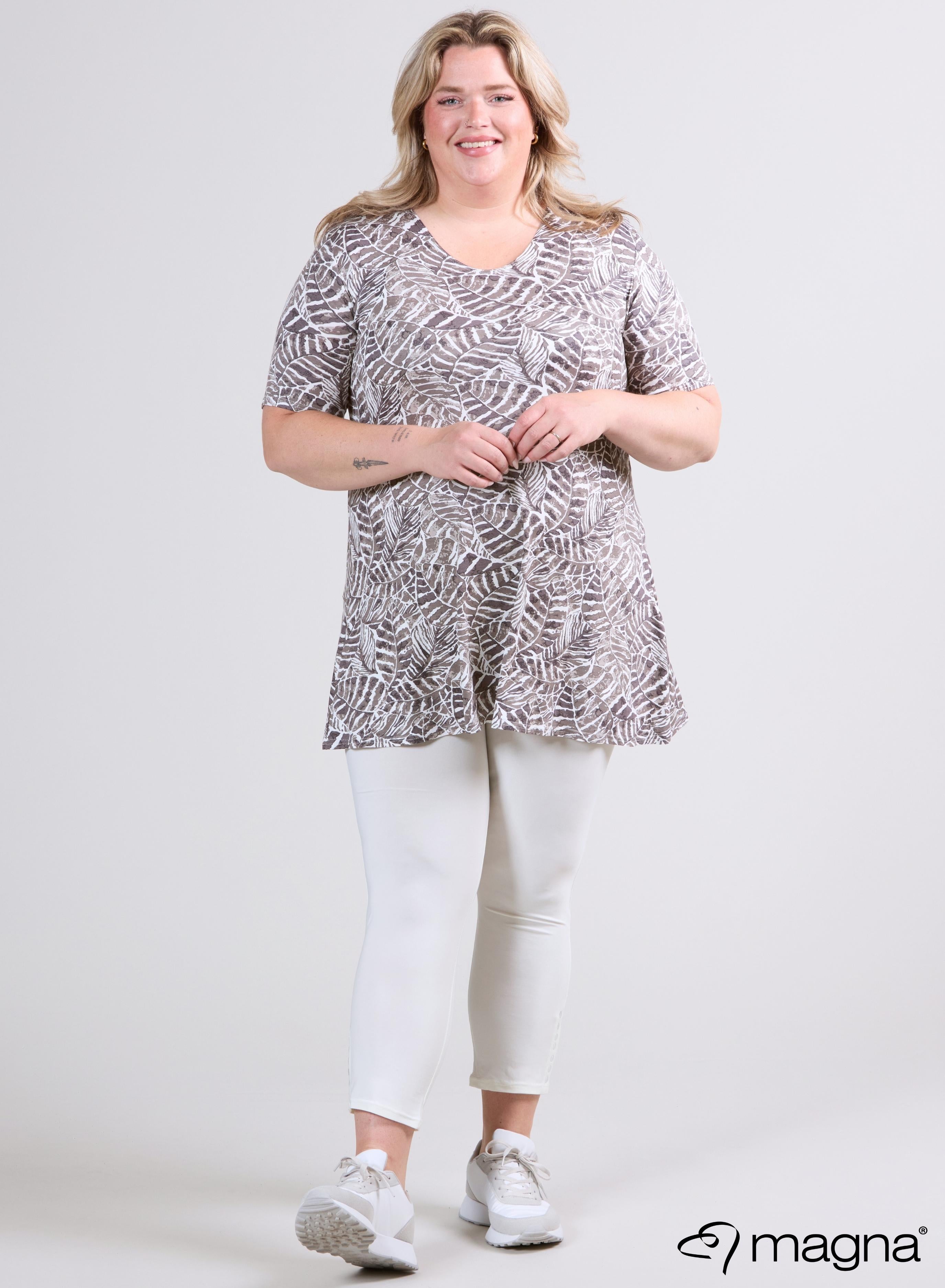 Magna shirt met korte mouwen en A-lijn model, zachte bladeren, taupe