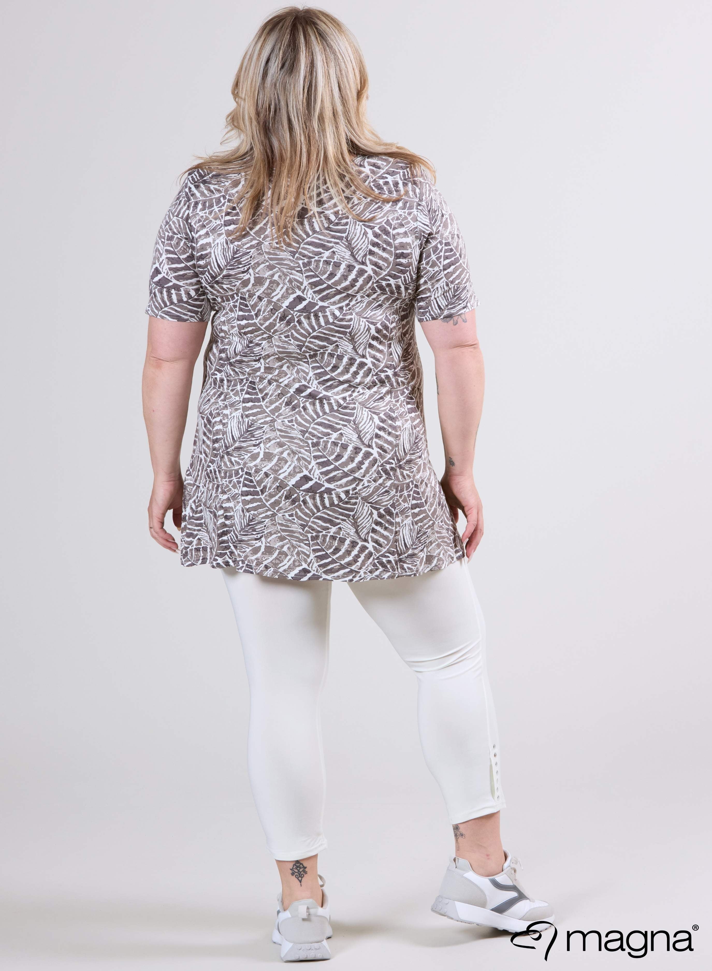 Magna shirt met korte mouwen en A-lijn model, zachte bladeren, taupe