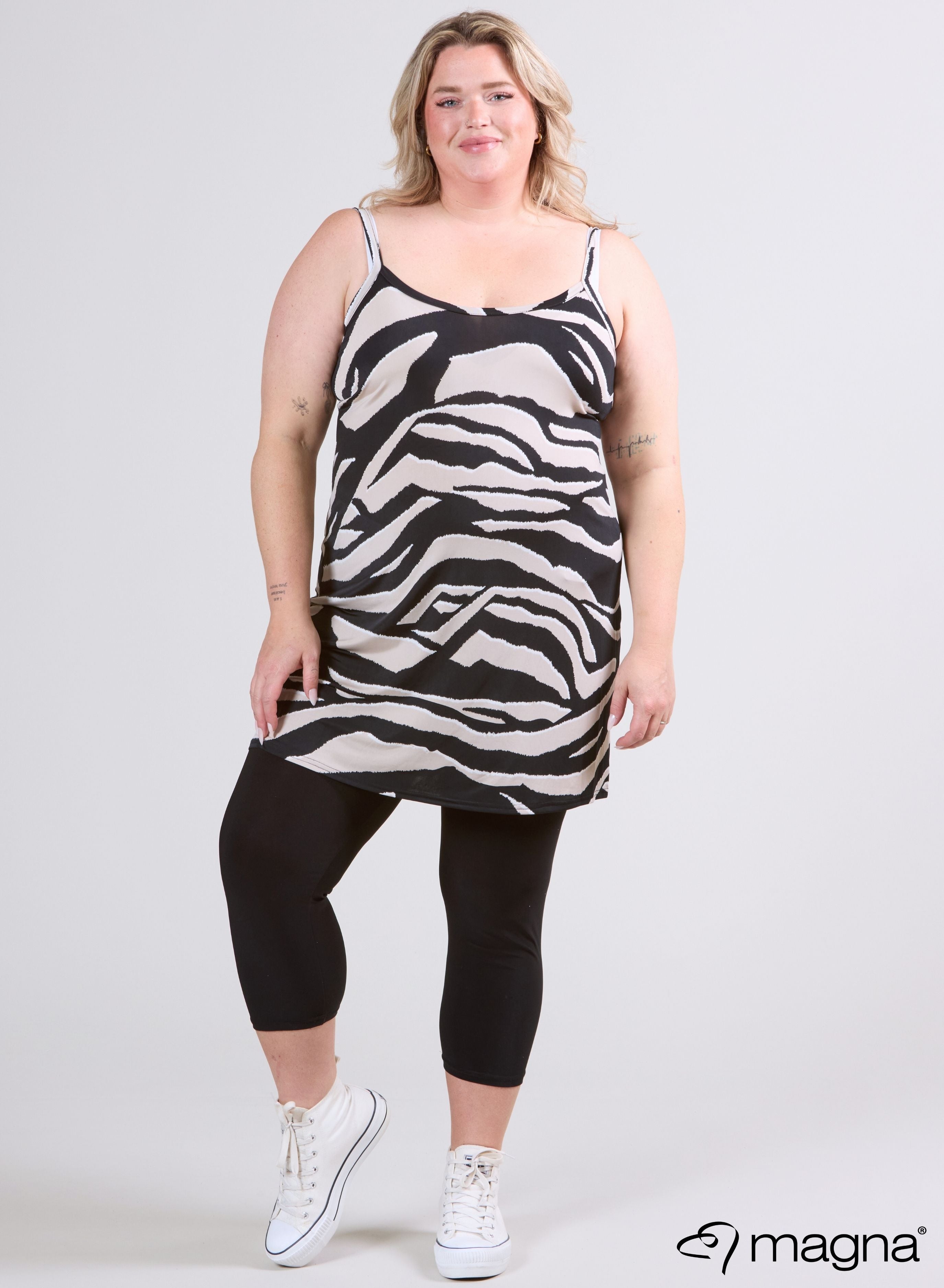 Magna Long Spaghetti Tunic Zebra Taupe