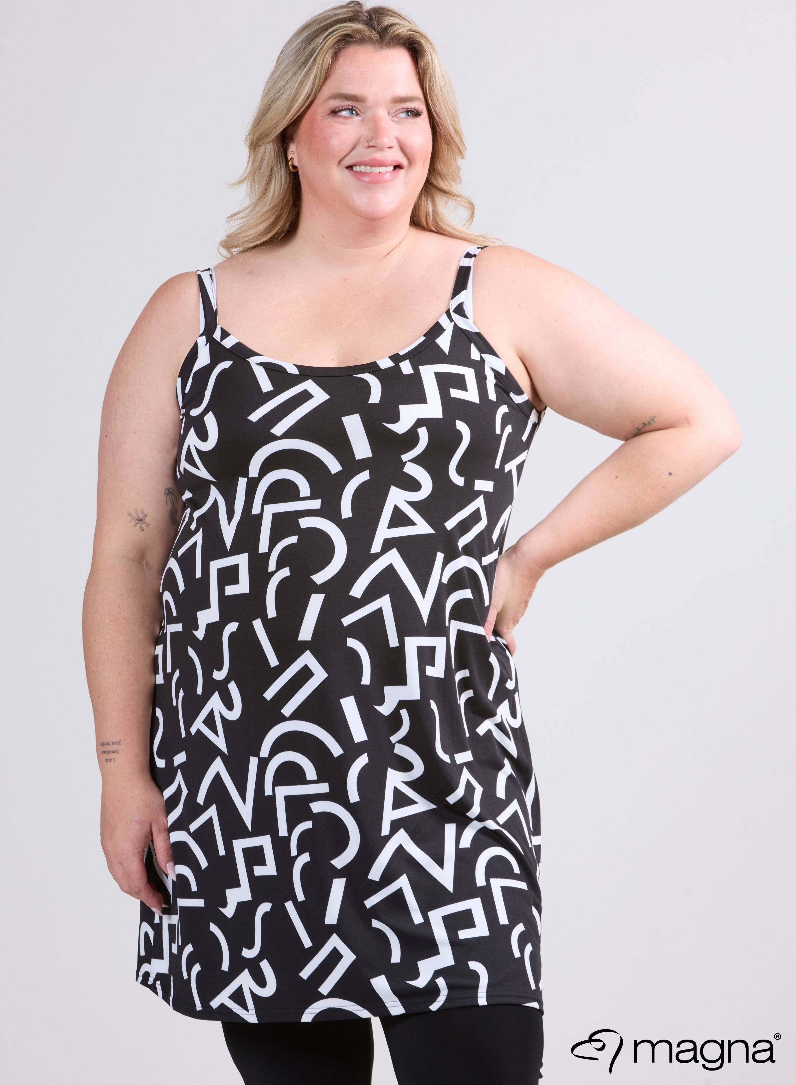 Magna Long Spaghetti Tunic B/W Signs