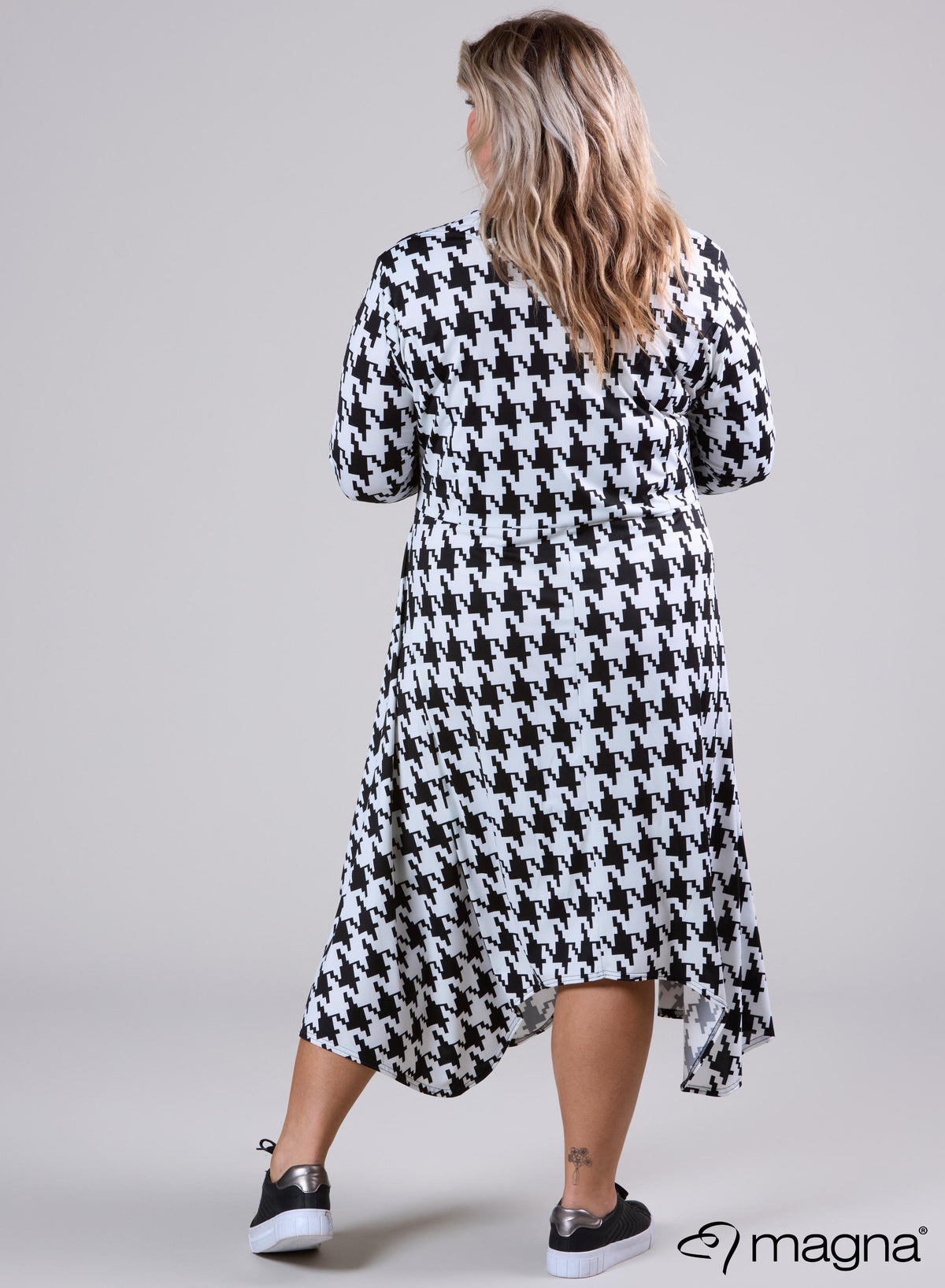 Magna A-line Button Dress Big P.P. B/W