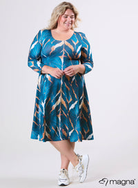 Magna Lange A-lijn Jurk met Print Autumn Leave Petrol Blauw