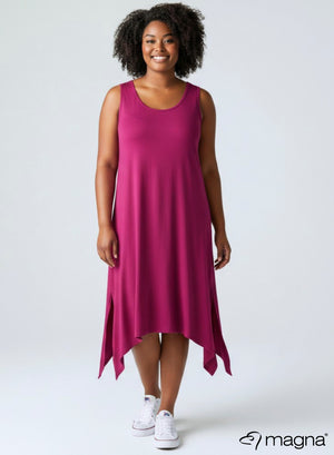 Magna mouwloze jurk met split in donker fuchsia