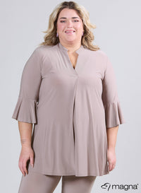 Magna Tuniek met uitlopende mouwen en een relaxte pasvorm in zandkleur