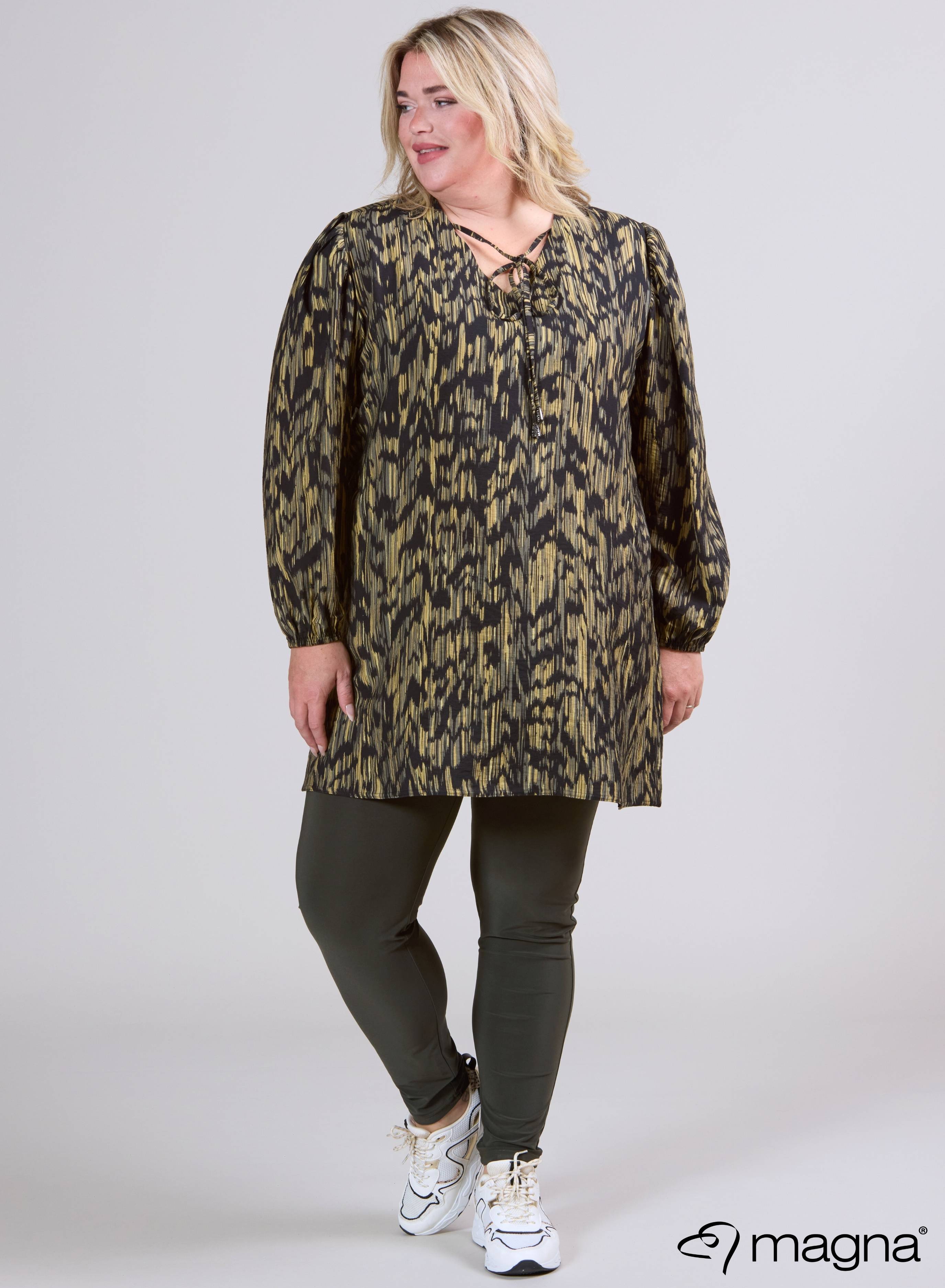 Magna Puffy Lichtgewicht Viscose Blouse Digitaal Groen