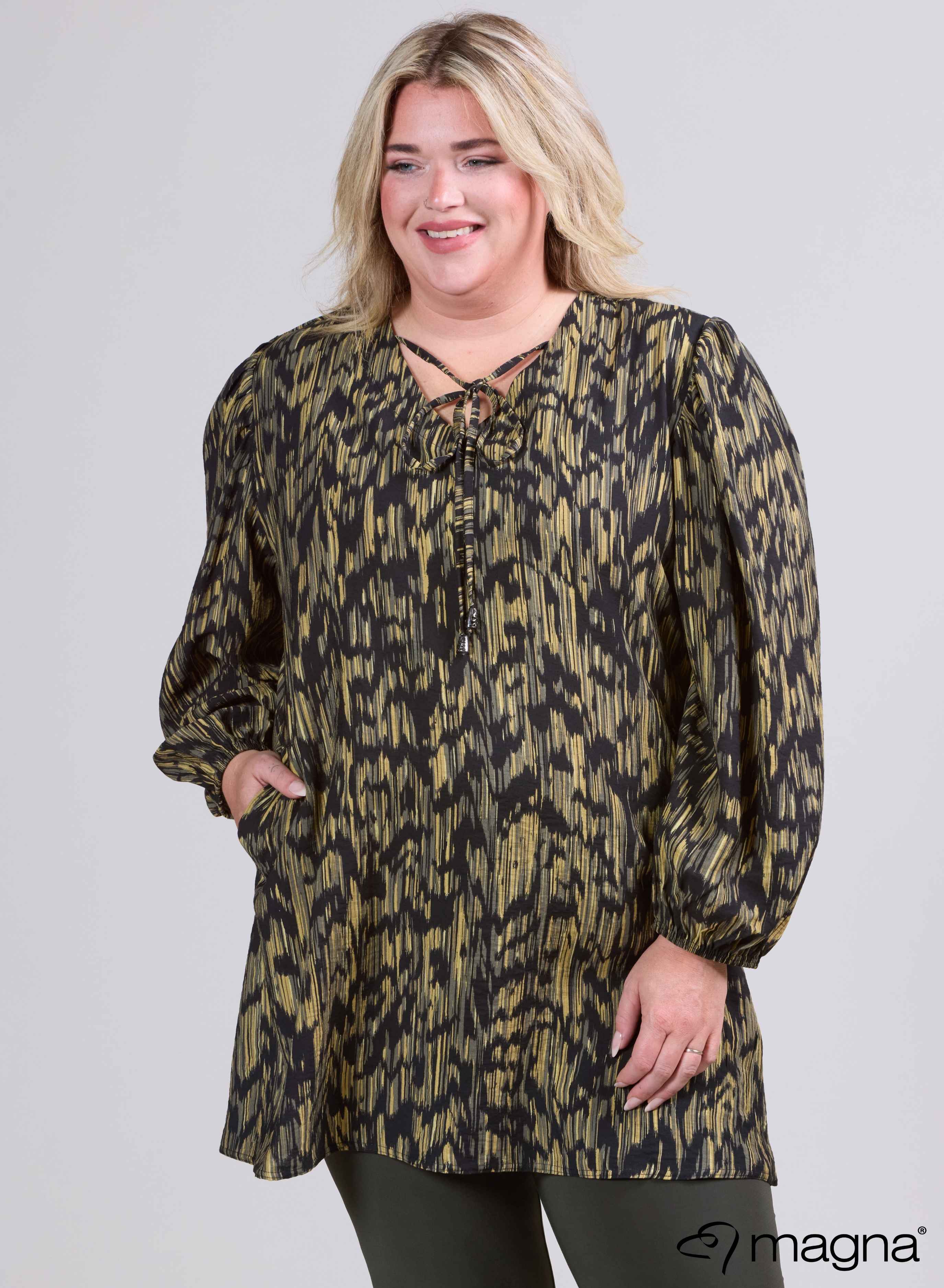 Magna Puffy Lichtgewicht Viscose Blouse Digitaal Groen