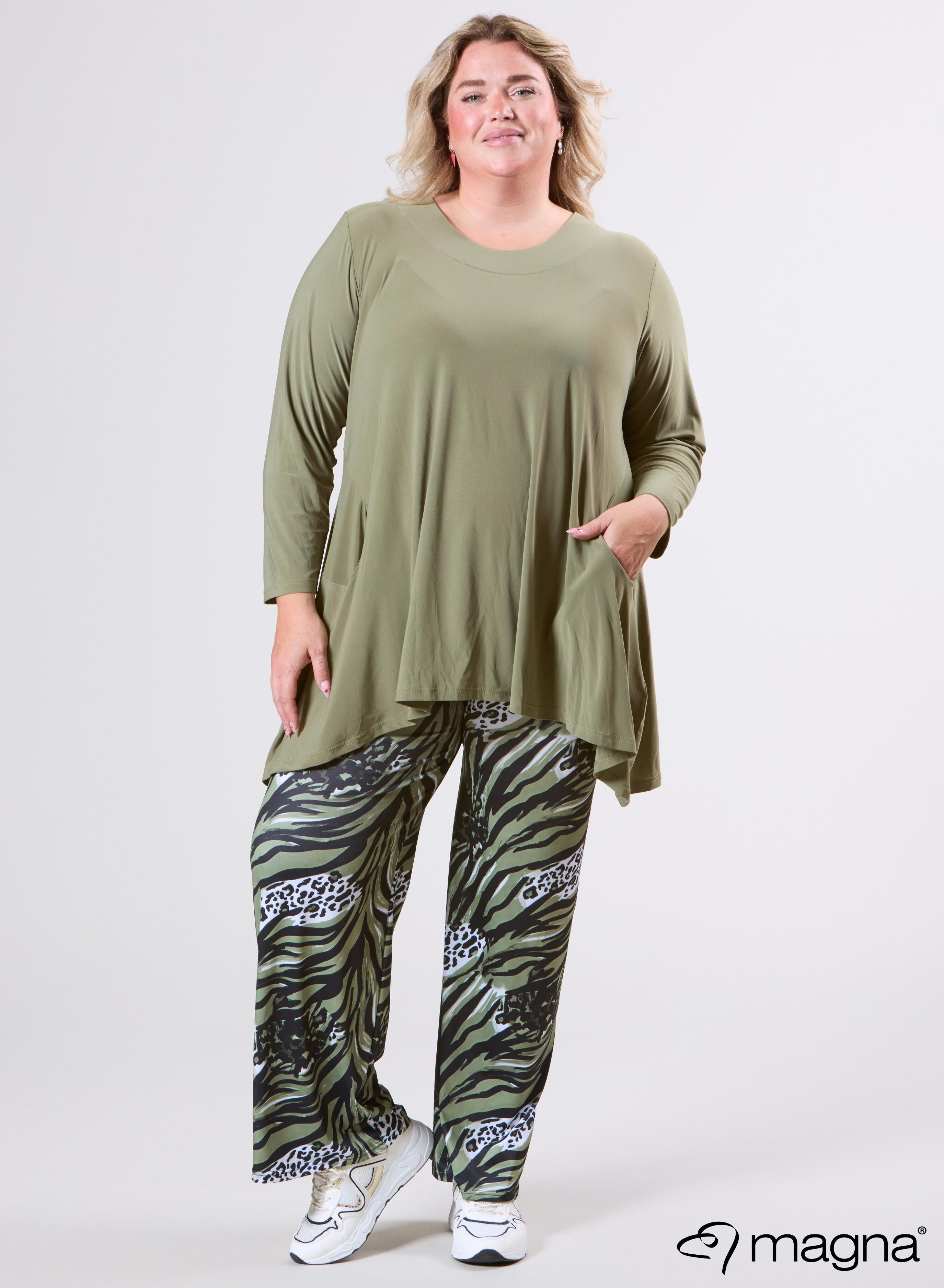 Magna Generous Pocket Tunic Sage Green