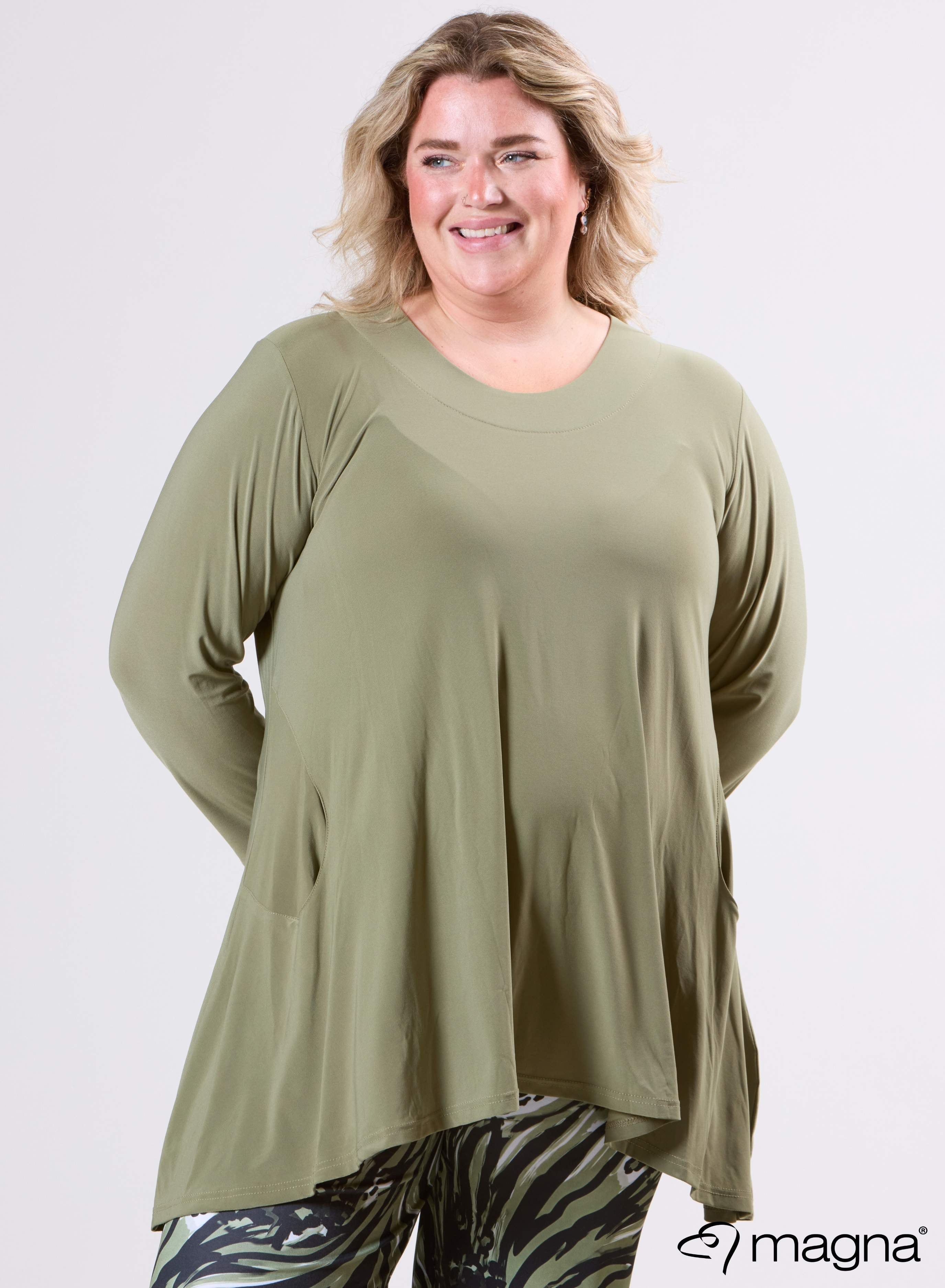 Magna Generous Pocket Tunic Sage Green