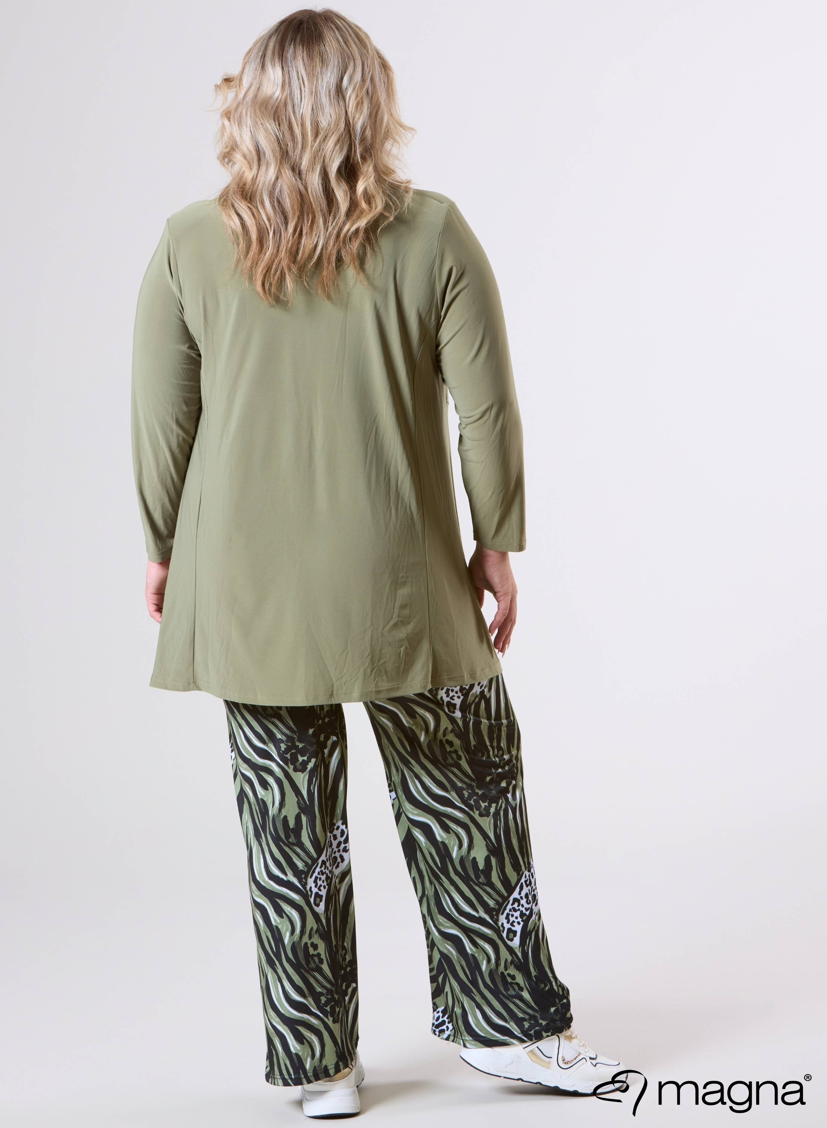 Magna Generous Pocket Tunic Sage Green