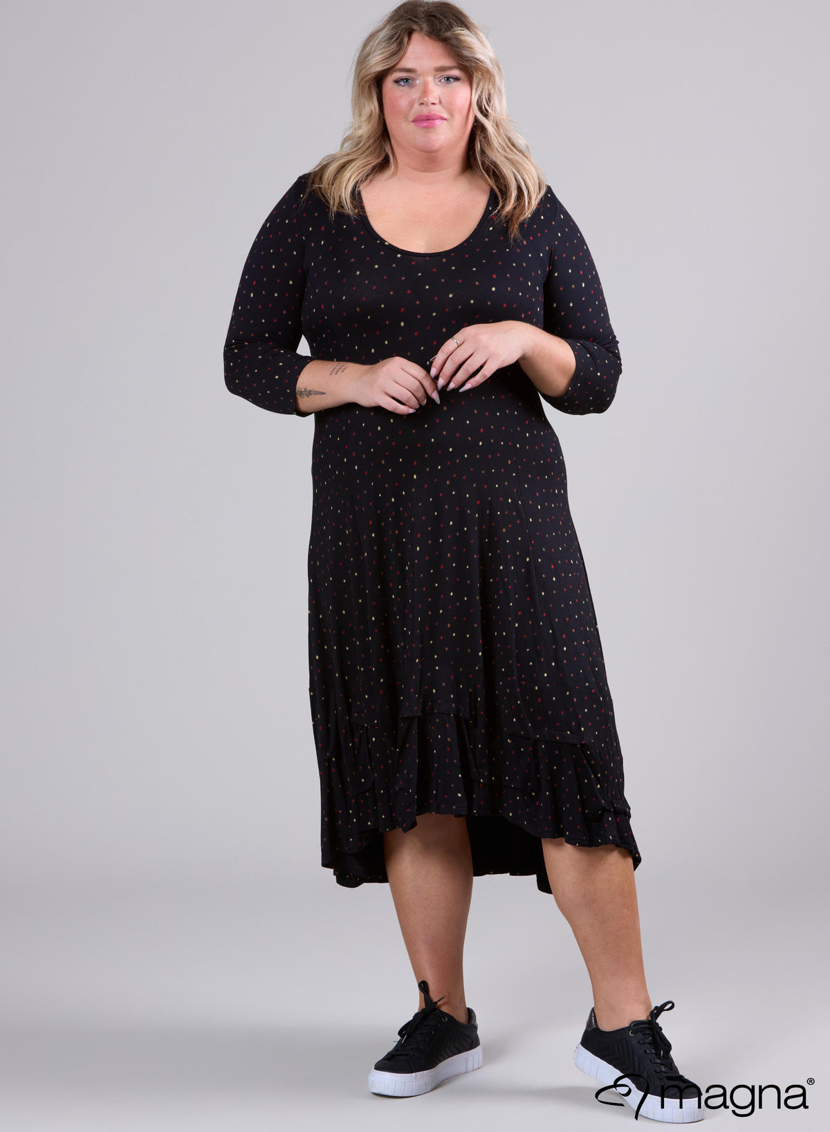 C-6034 - Langes Kleid mit Viskose-Print Planet Circles Schwarz