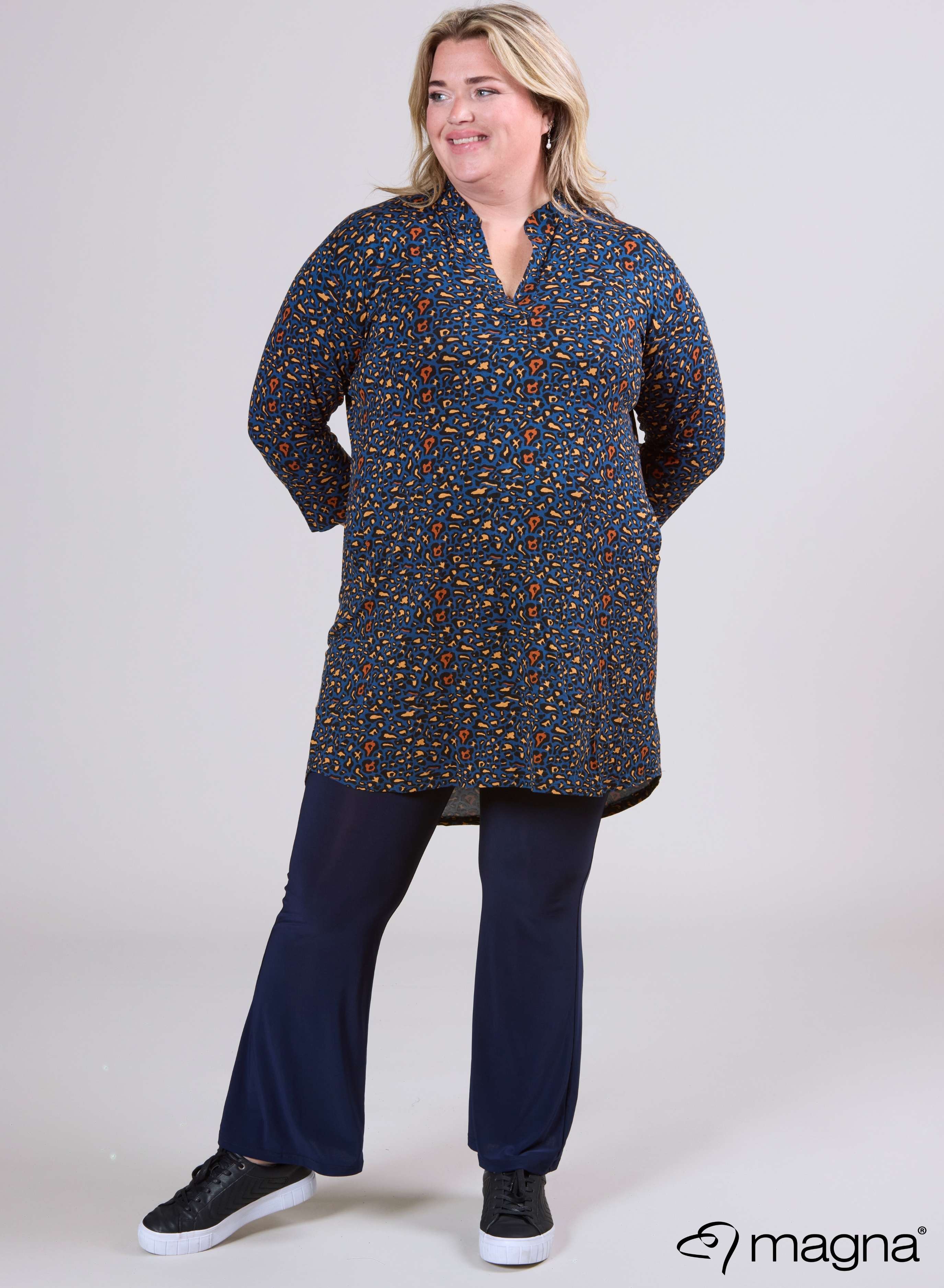 Magna Klassieke Tuniek met Zakjes Luipaard Blauw Print
