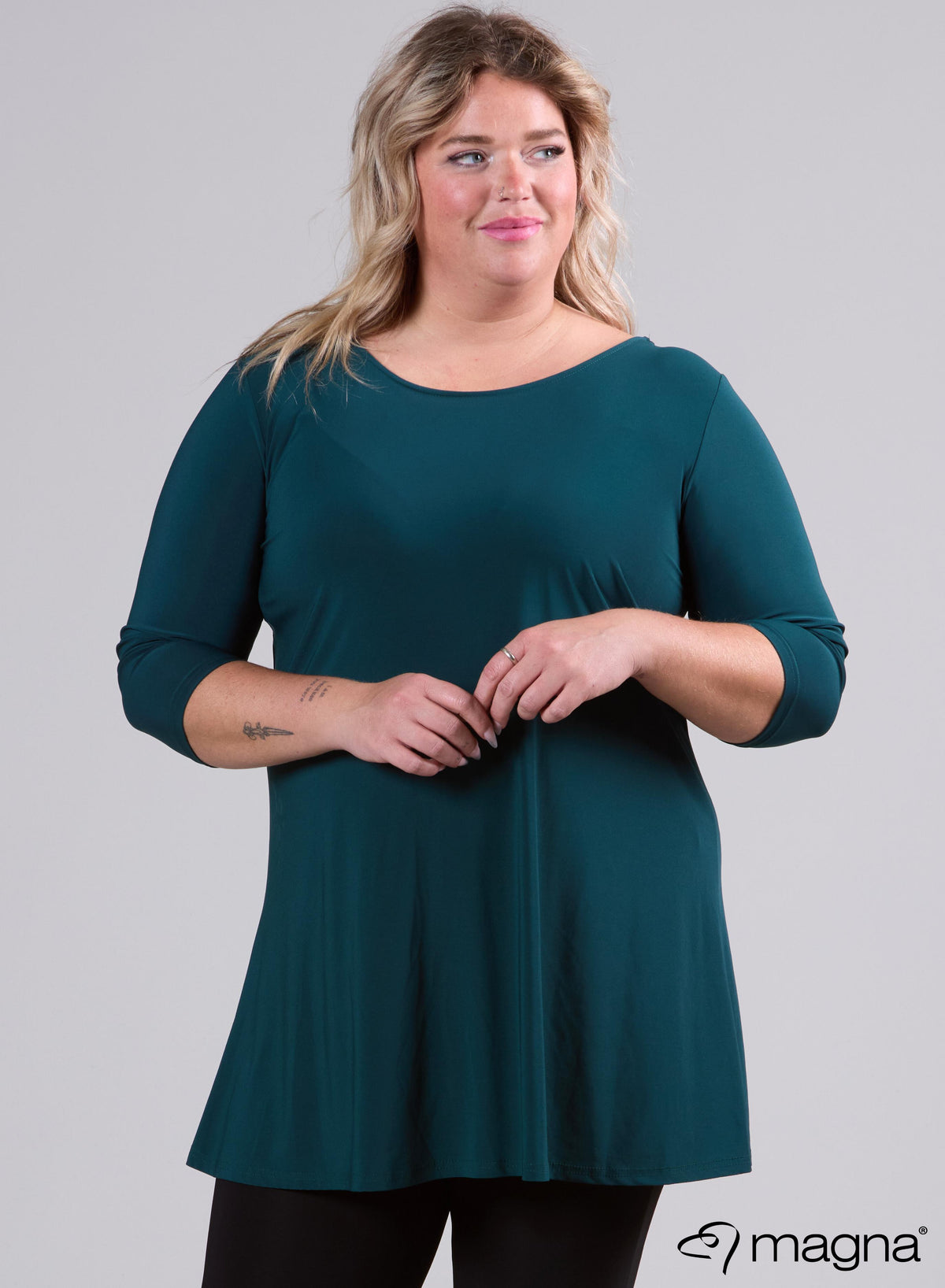 Magna Open X-Cross Tunic Green