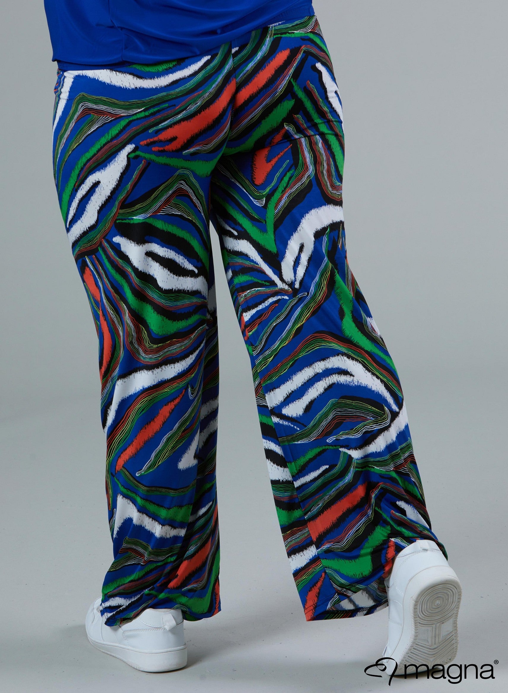 D-0003 - Broek met print in meerdere zebrakleuren (blauw)