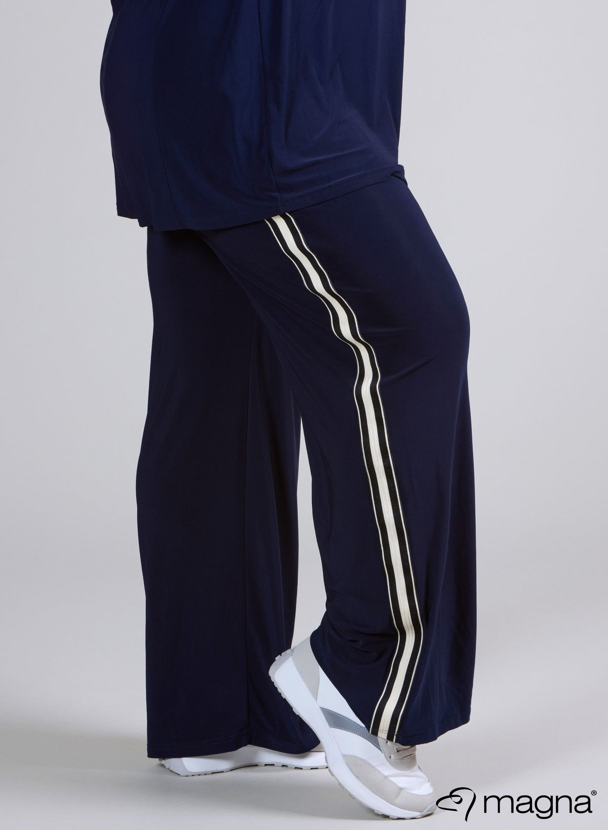 Magna Wide Leg Trim Trouser Navy