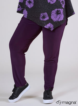 Magna Relaxed Travel Pants Dark Purple