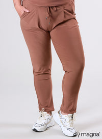 Magna Relaxed Travel Broek Camel