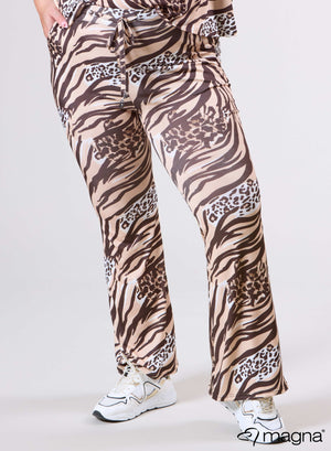 Magna Relaxed Pocket Flared Broek Animal Waves Bruin