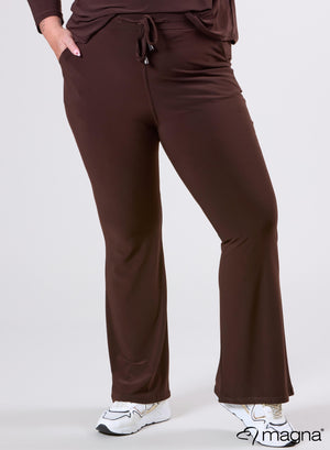 Magna Relaxed Flared Pocket Pants Brown