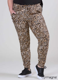 Magna Printed Travel Pant with Pockets Small Panther Brown