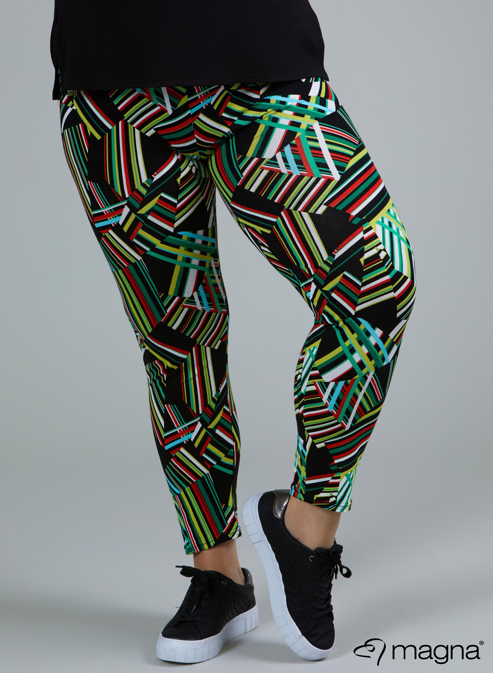 F-0031 - Viskose Bedruckte Basic Legging Linien Grün Rot Weiß