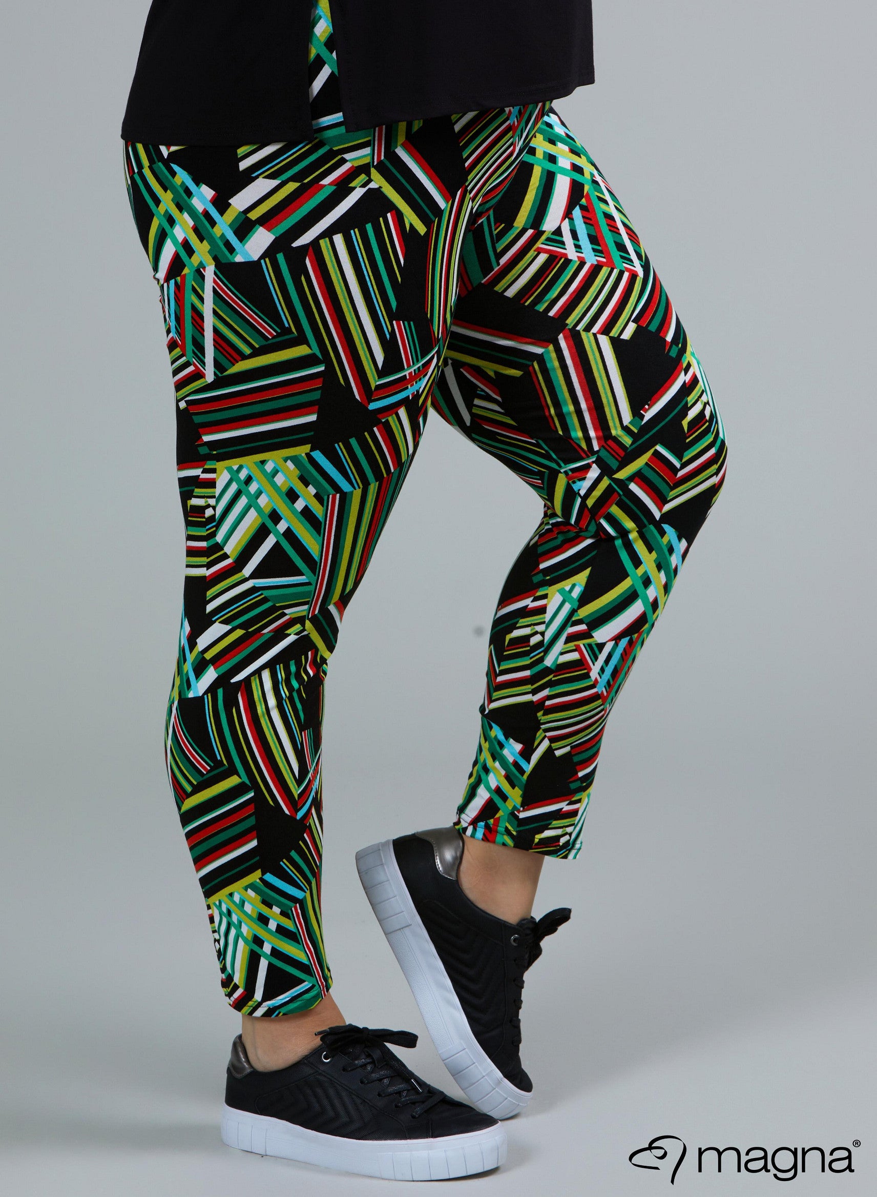 F-0031 - Viskose Bedruckte Basic Legging Linien Grün Rot Weiß