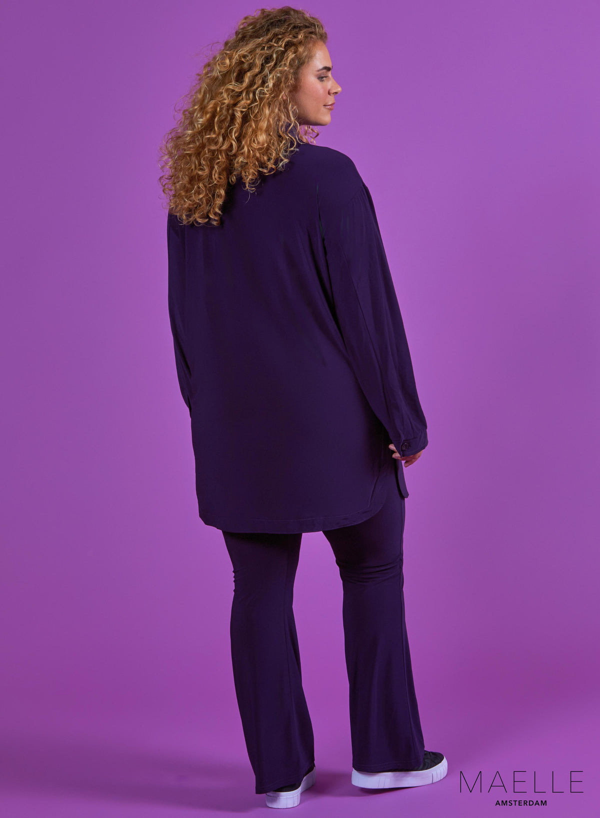 Maelle oversized blouse met knoopjes, effen donkerpaars