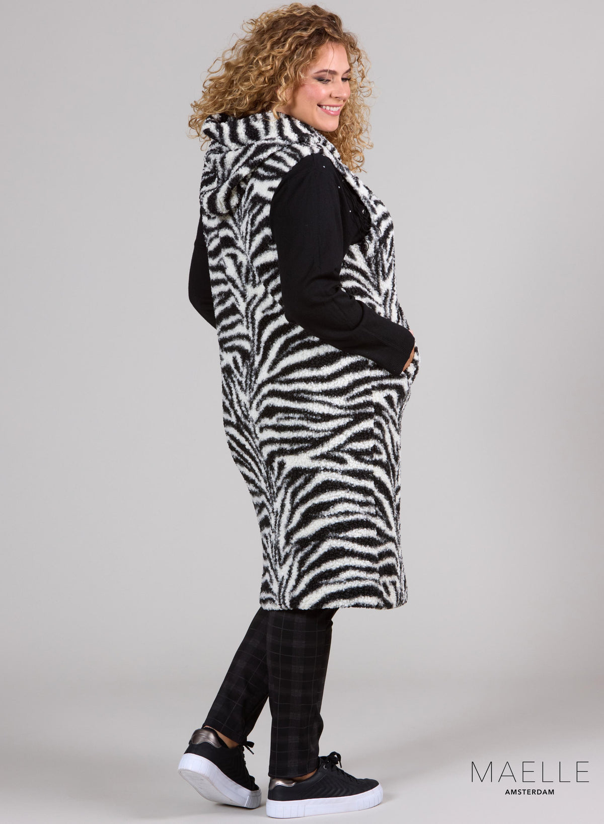 ME-JA-1004 - Bedrukte Teddy Lange Jas Zebra Zwart