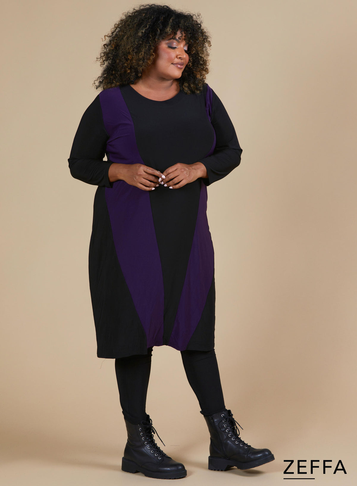 Zeffa Shaped Kleid Dunkelviolett