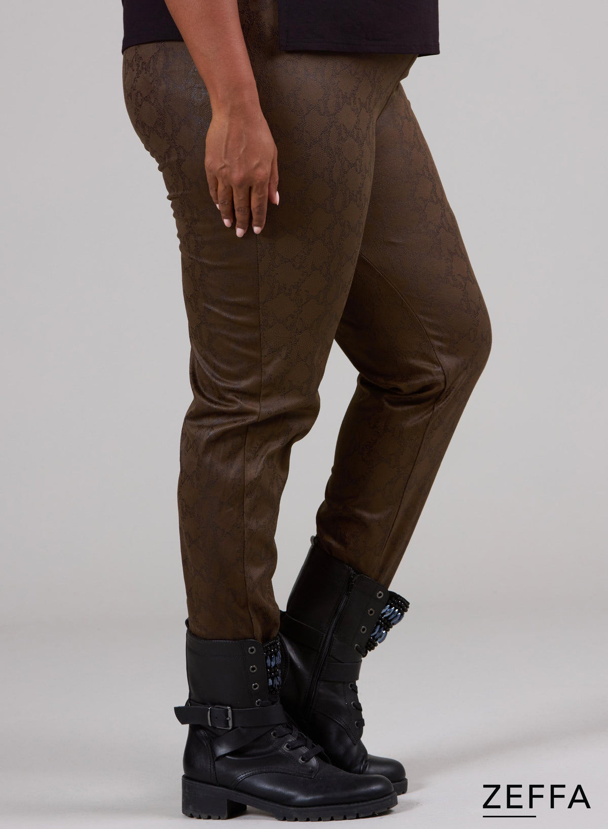 Zeffa – Leggings in schwerer Lederoptik in Khaki-Schlangenoptik